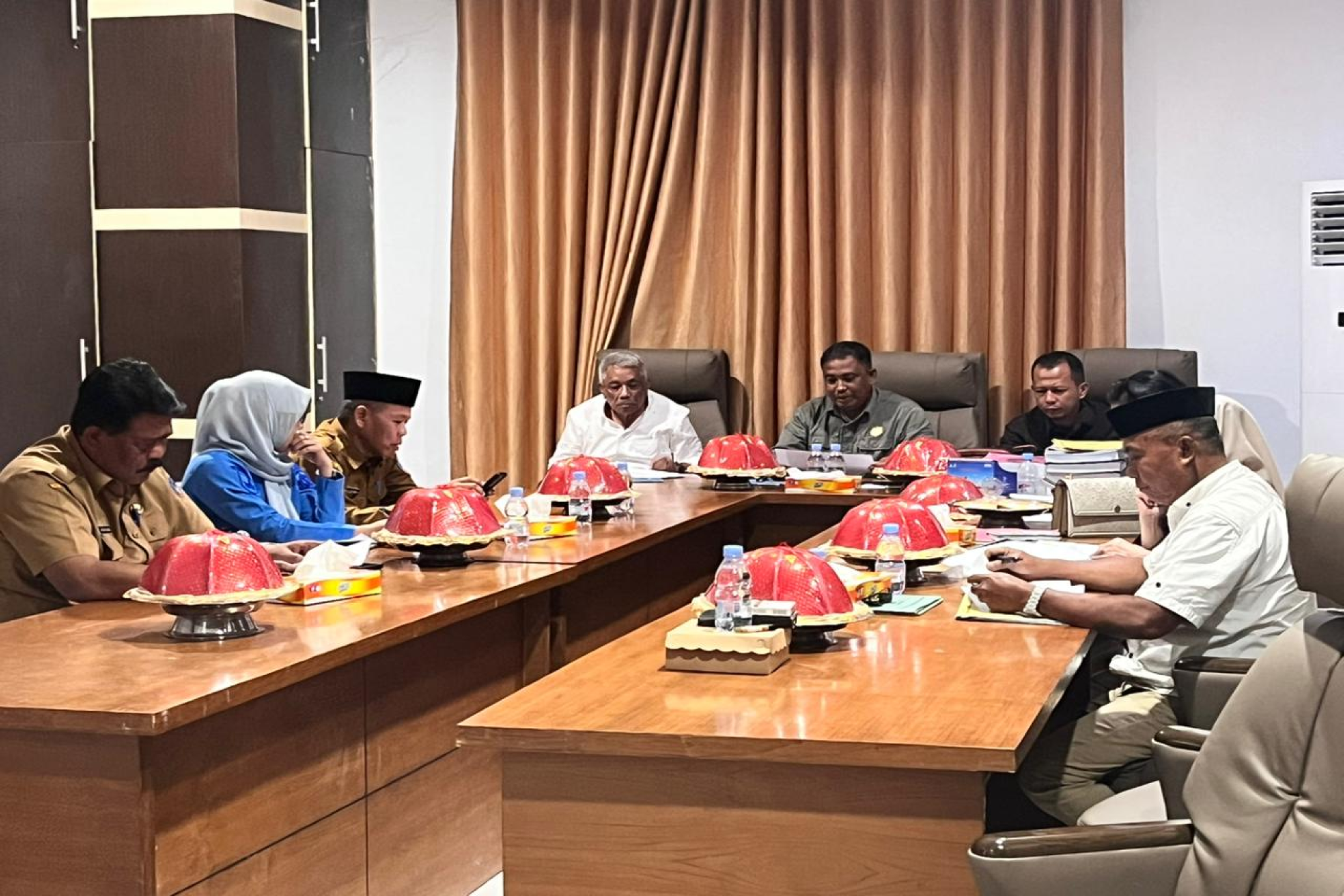 Rapat Komisi DPR